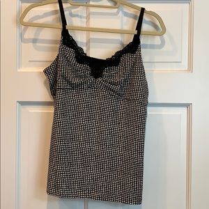 White House blk market cami. NWT. Blk/wht w/lace